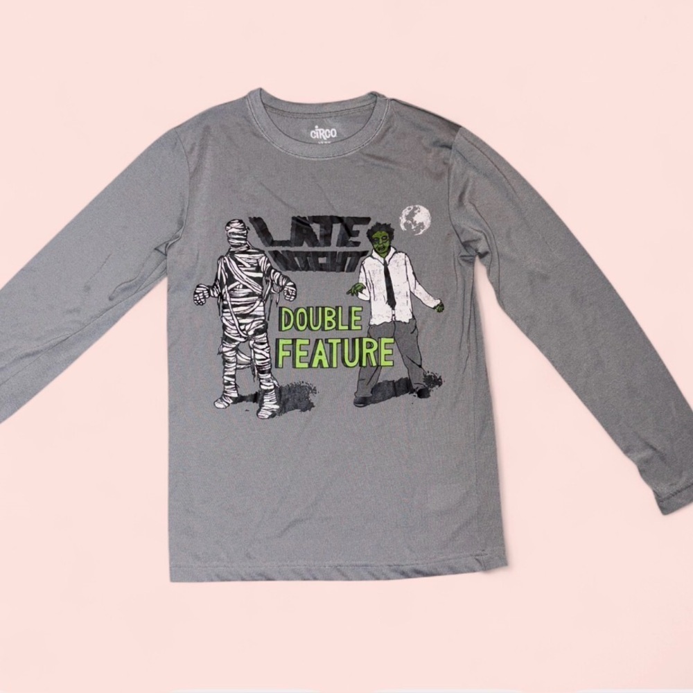 Circo Boys Large 12–14 Gray Long Sleeve Sleep Shirt “Late Night Double Feature” - Picture 2 of 5